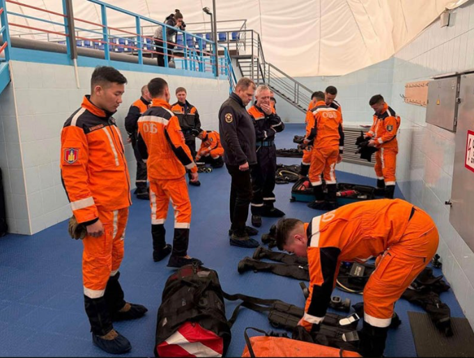 Усчин-Аврагчдын хамтарсан сургалт, дадлагад оролцож байна